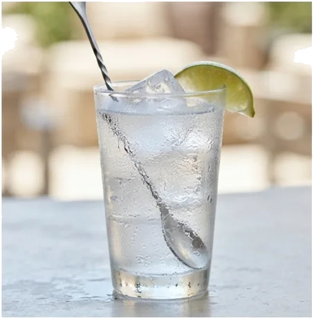 2. Sour Cocktails: The Formula Behind the Most Reliable Drinks